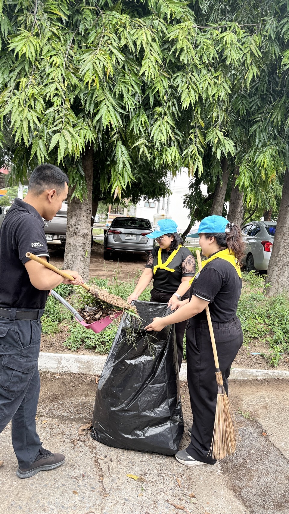 title - ส.ป.ก.ยโสธร ร่วมกิจกรรมจิตอาสาพัฒนา  เนื่องในวัน “สมเด็จพระนารายณ์มหาราช”